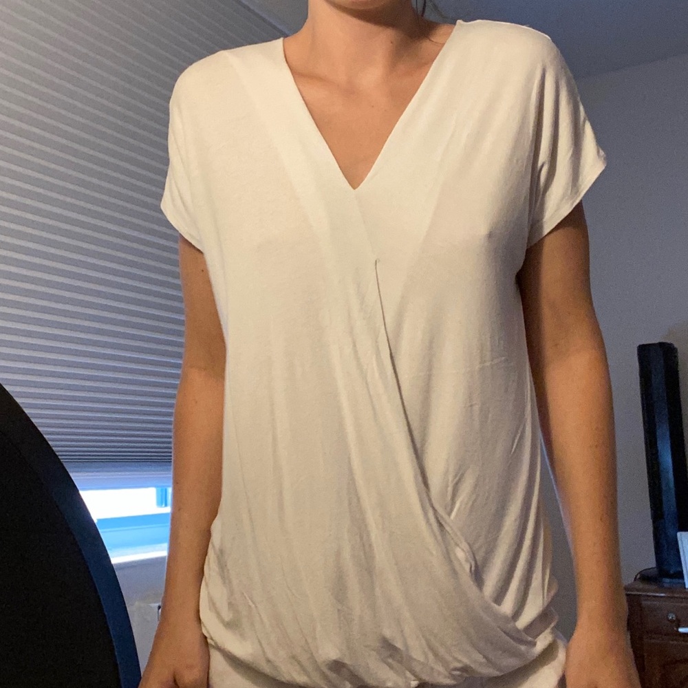 Loose beach top